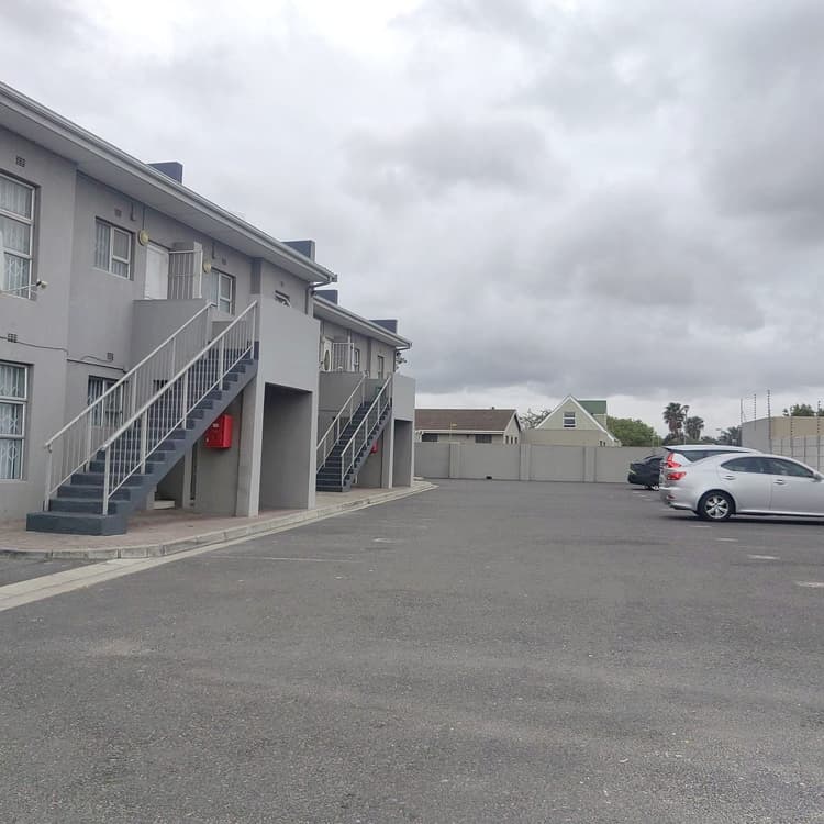 Main property image