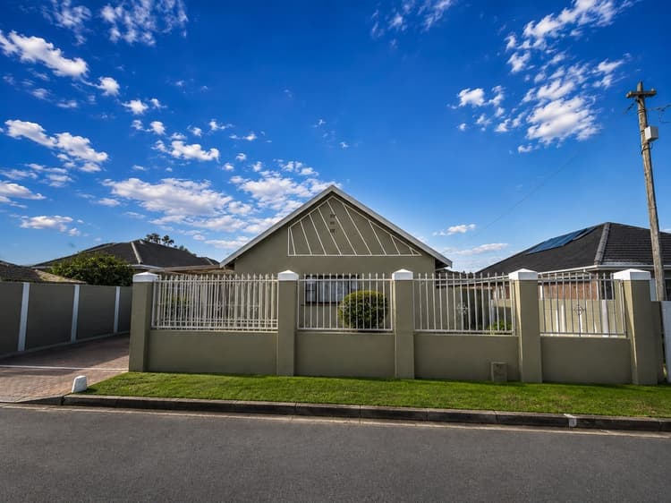 Main property image
