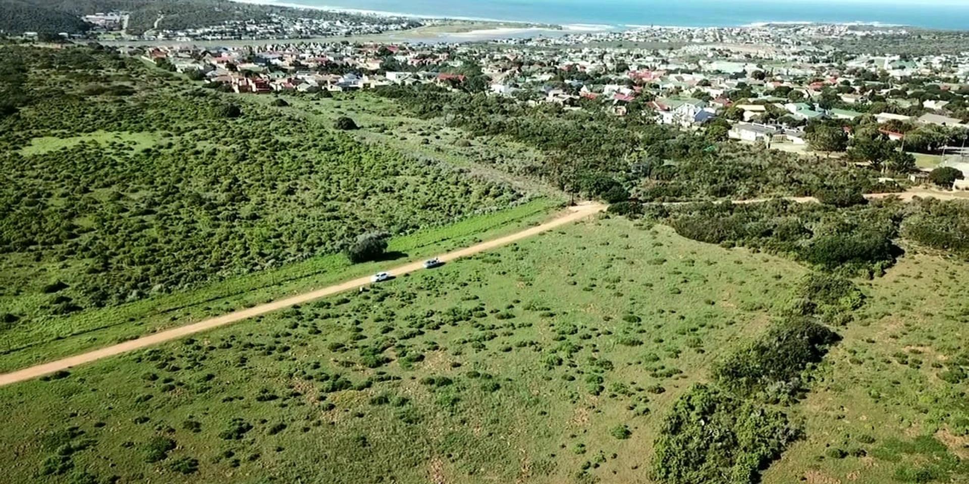 Image 2 of 6