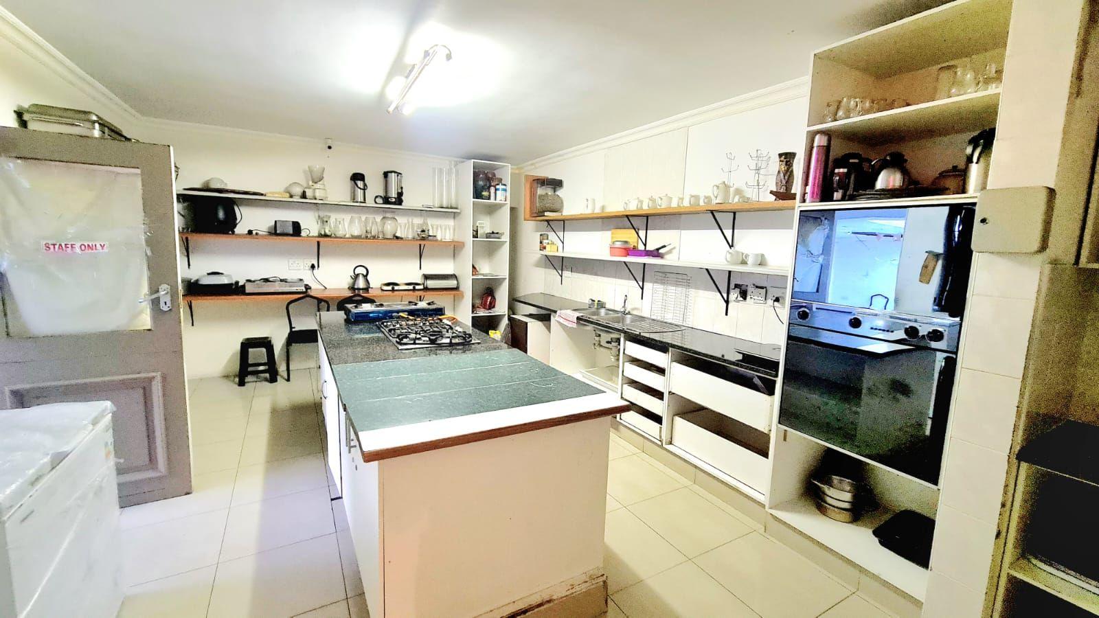 Image 5 of 6