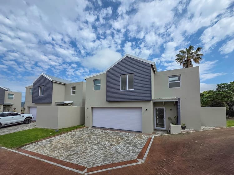 Main property image