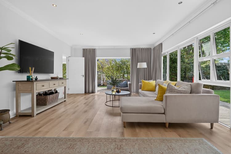 Main property image