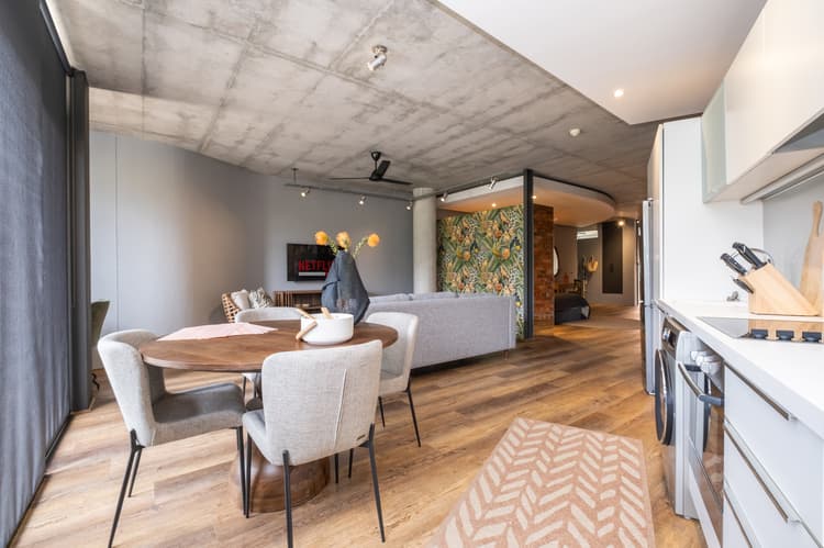 Main property image
