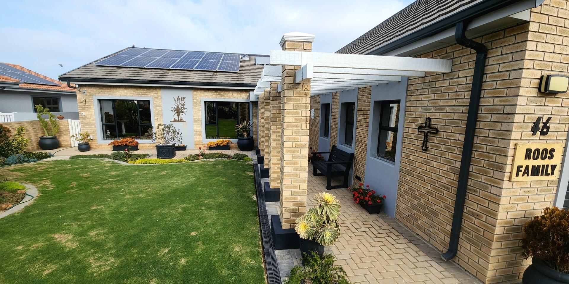 Image 4 of 6