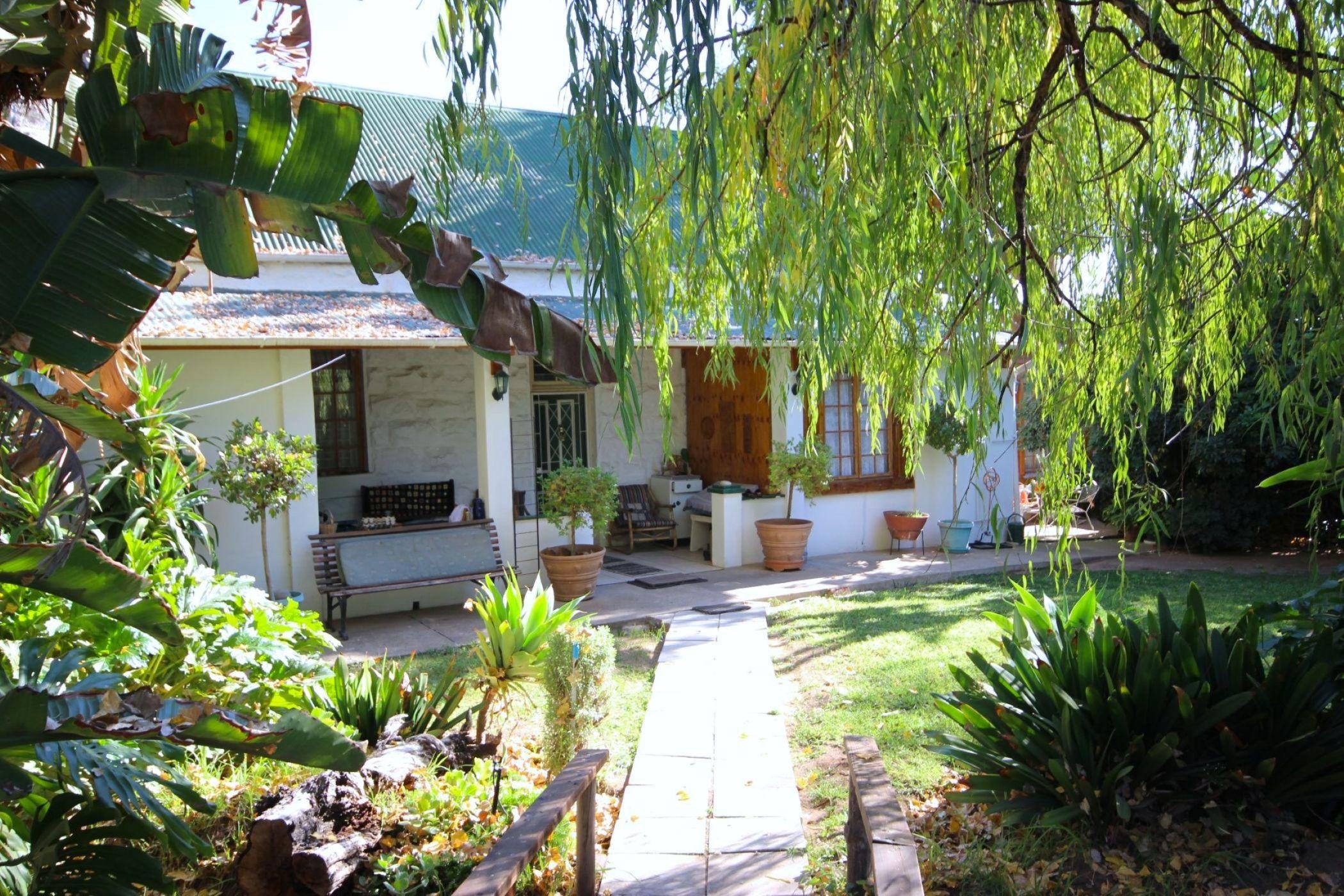 Image 4 of 6