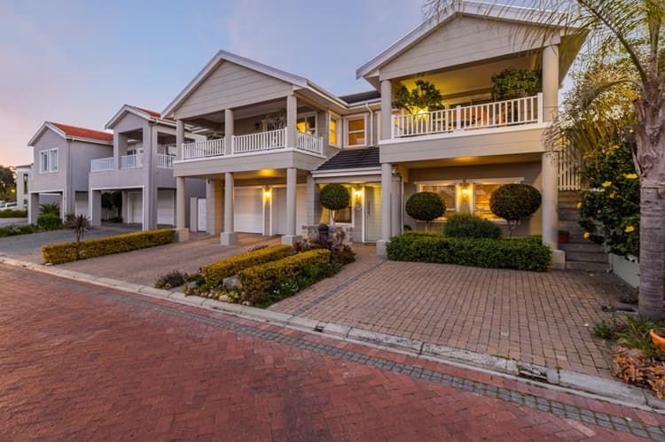 Main property image