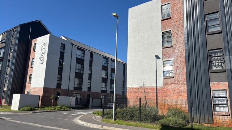 Main property image