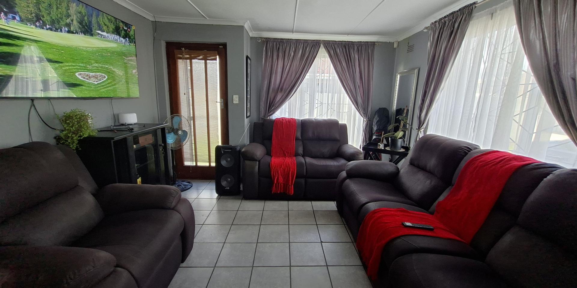 Image 2 of 6