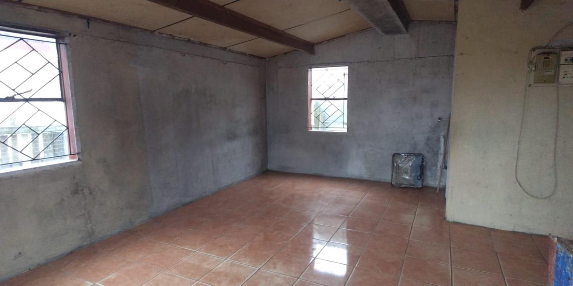 Image 4 of 6