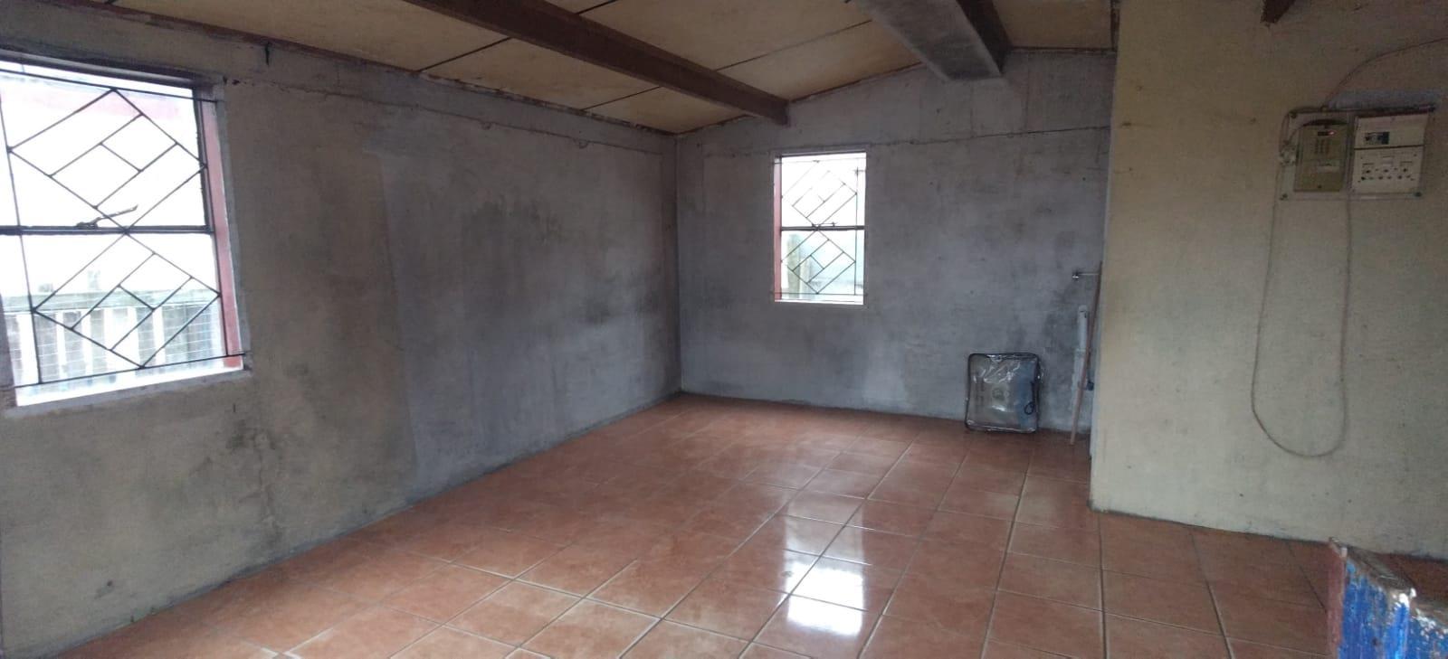 Image 4 of 6