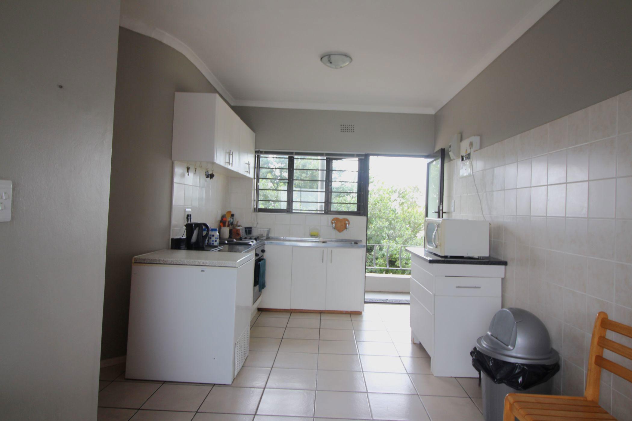 Image 4 of 6