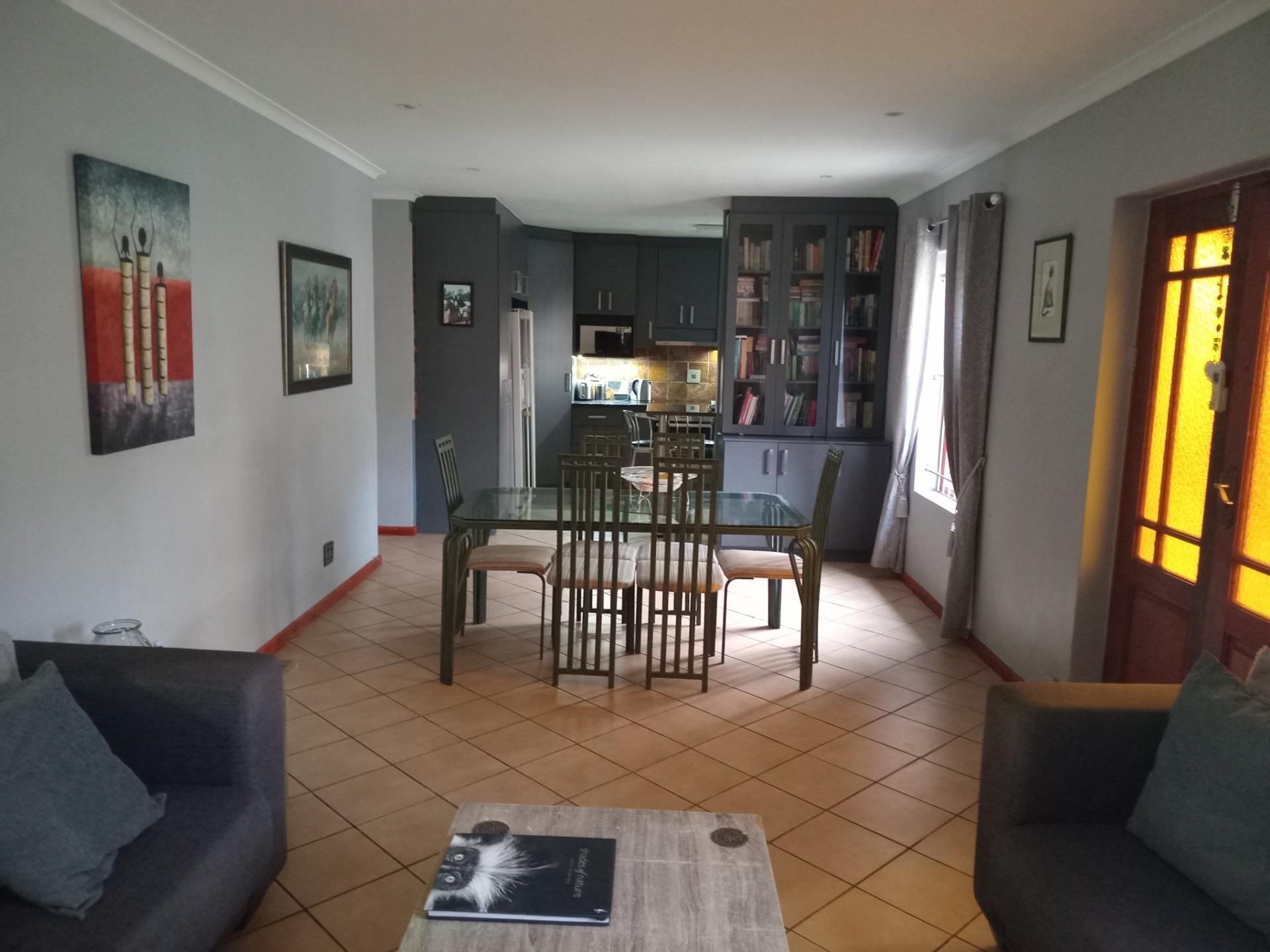 Image 4 of 6