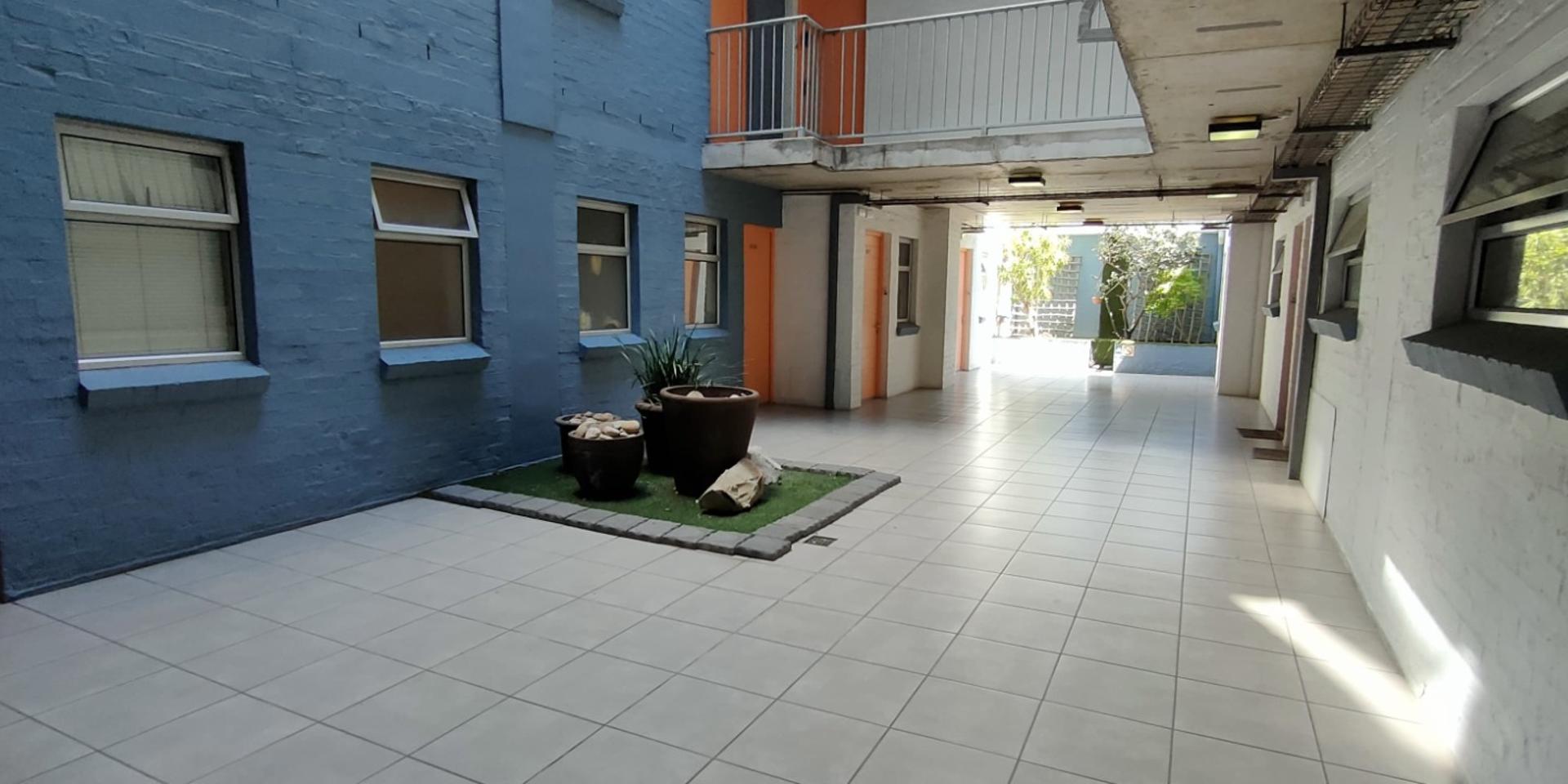 Image 5 of 6