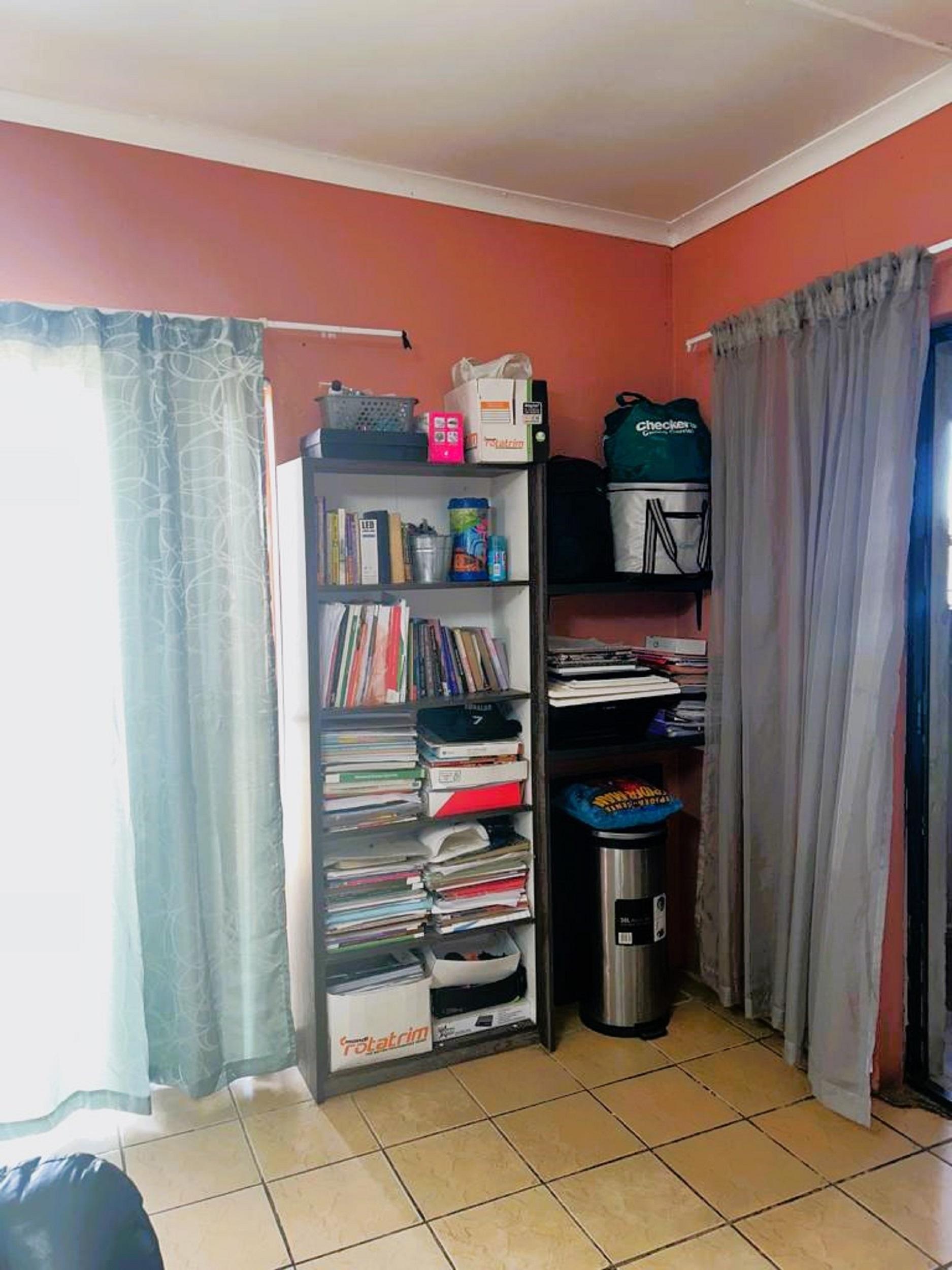 Image 5 of 6