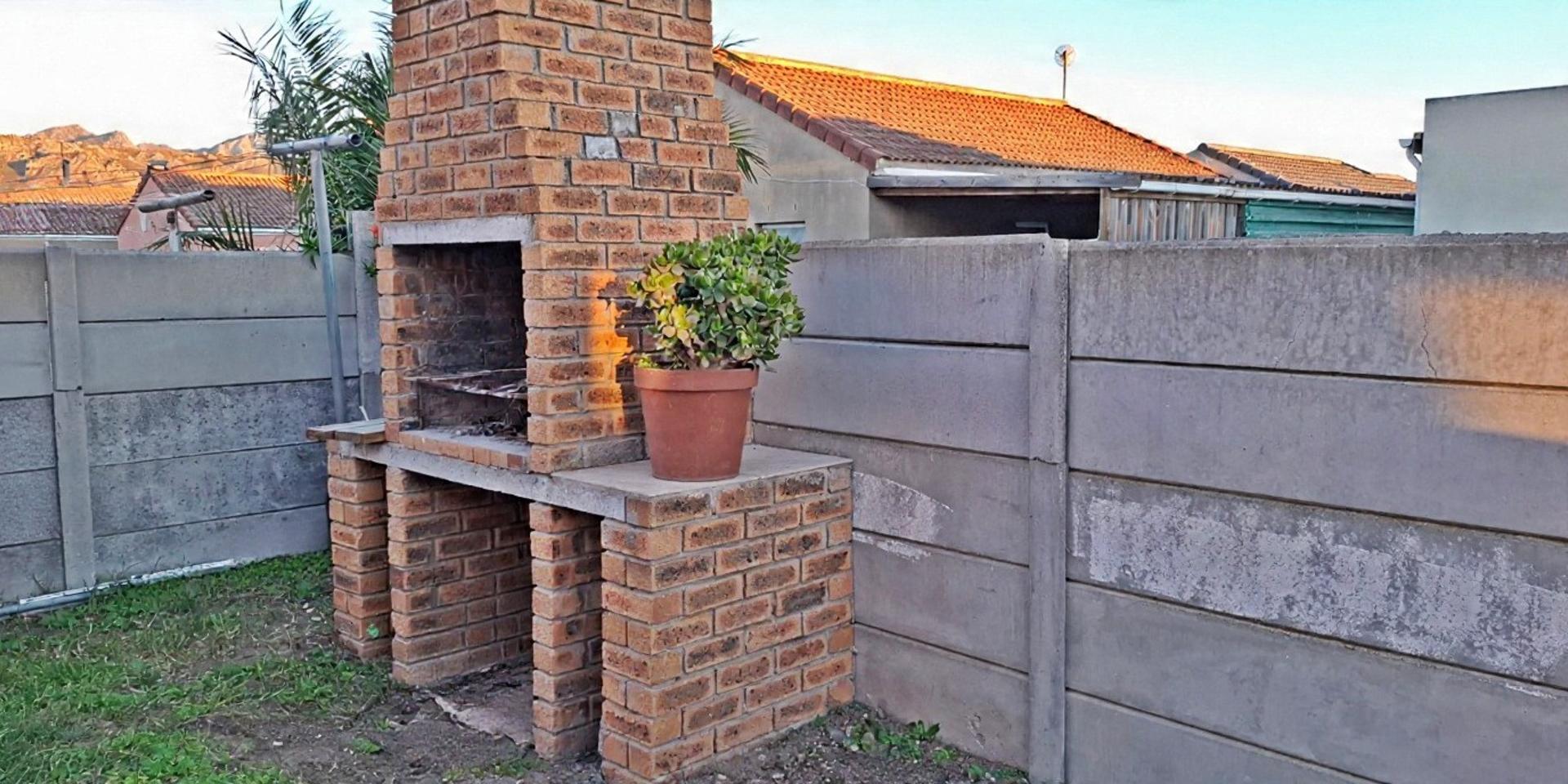 Image 3 of 6