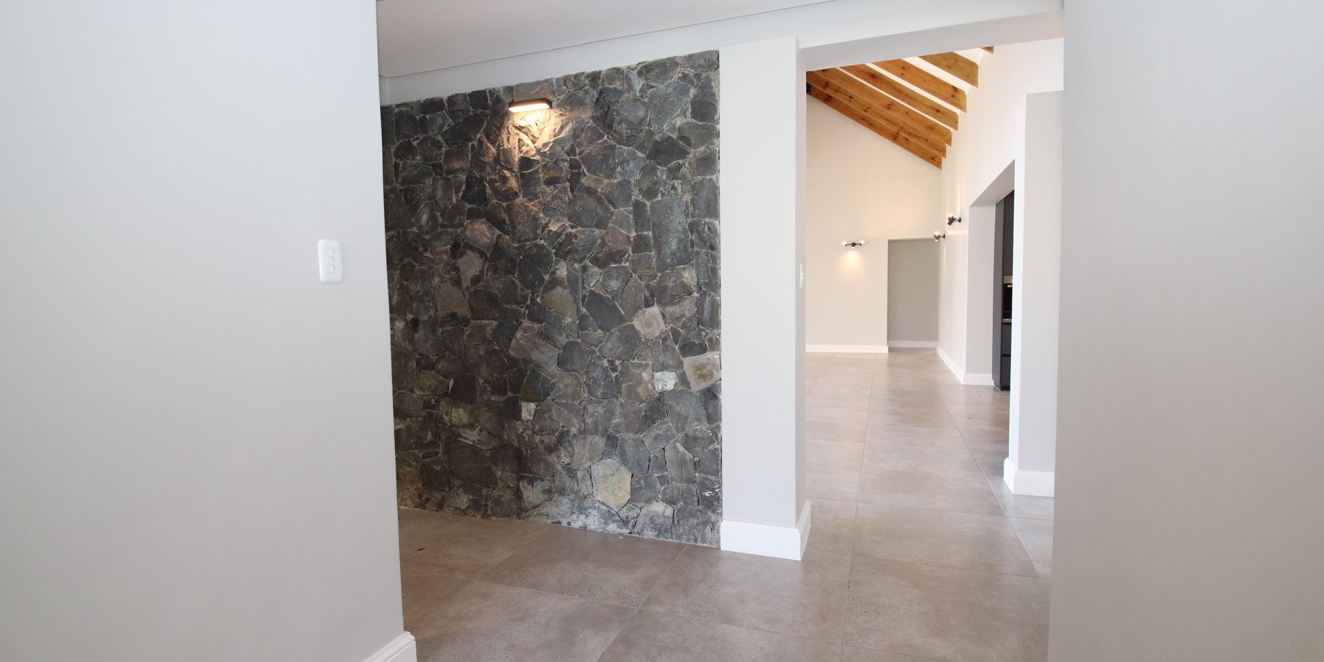 Image 4 of 6