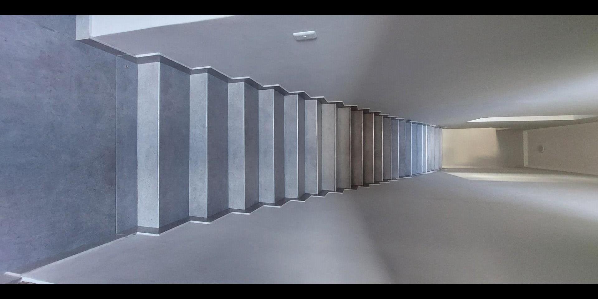 Image 3 of 6