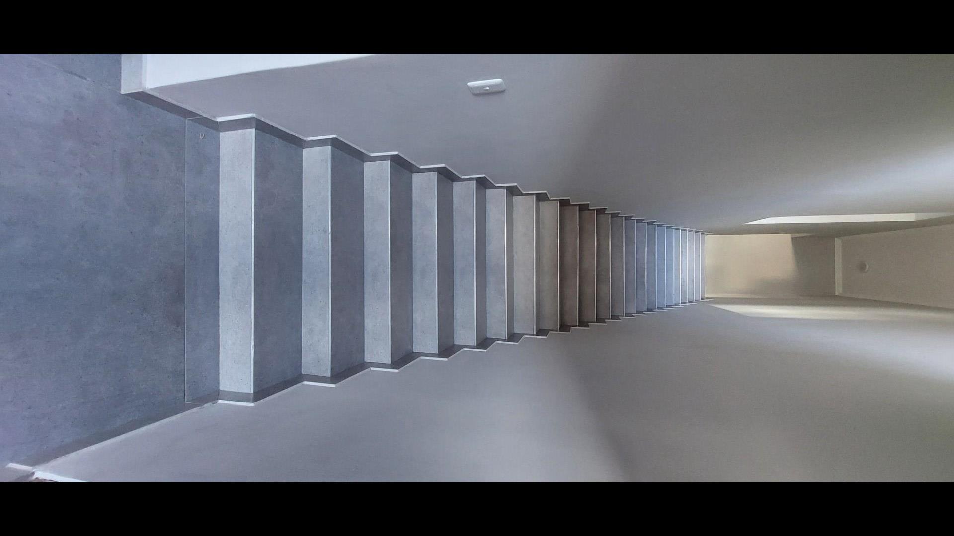 Image 3 of 6