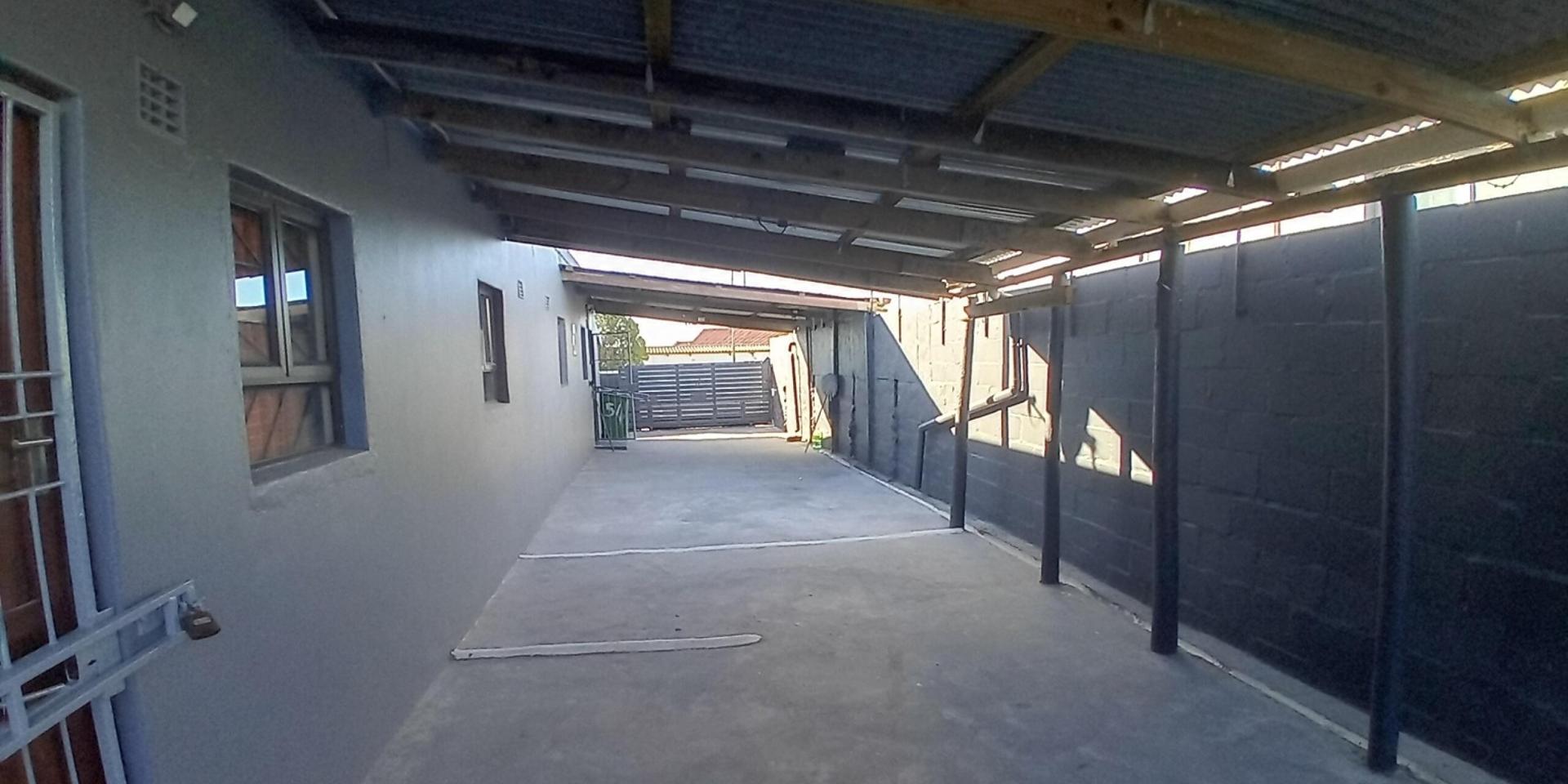 Image 3 of 6