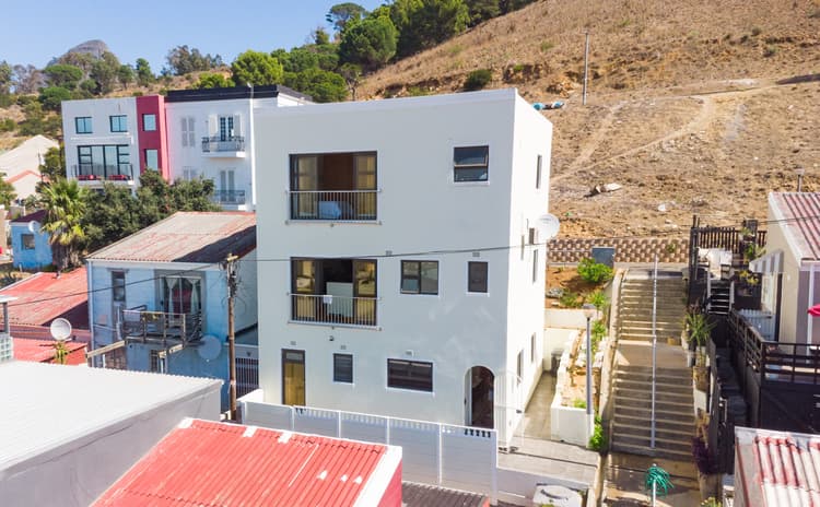 Main property image