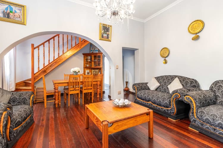 Main property image