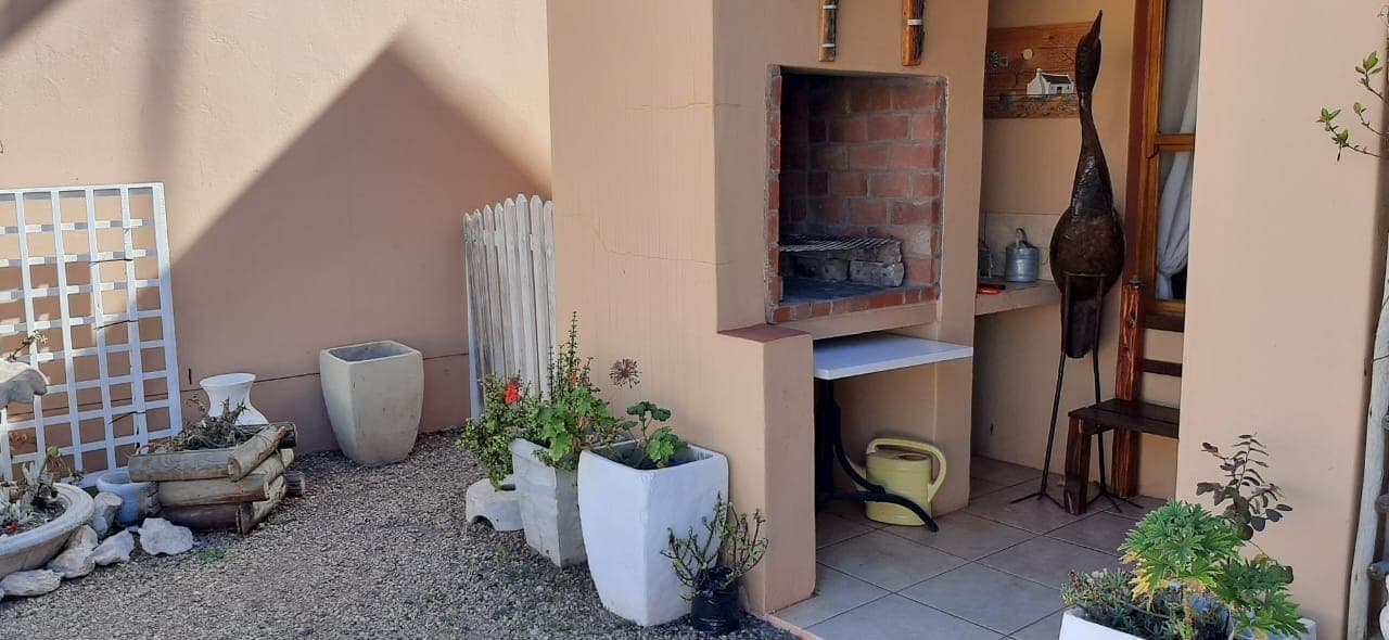 Image 5 of 6