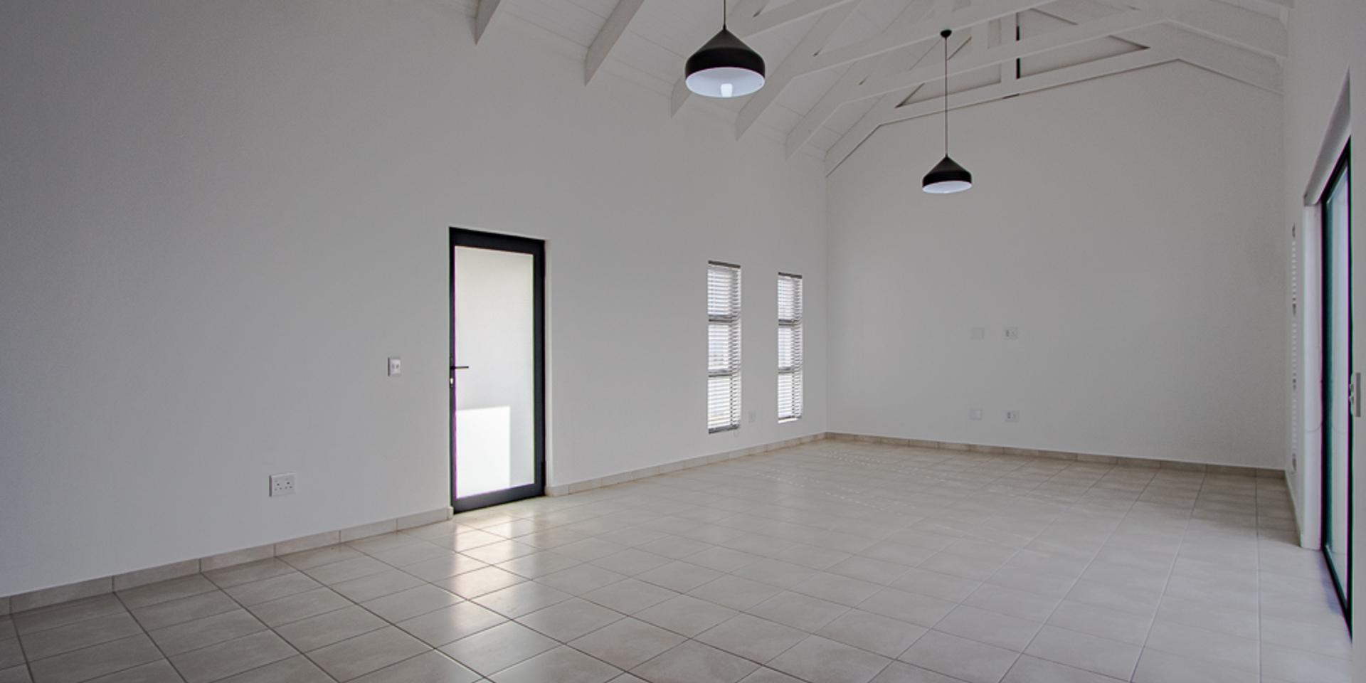 Image 3 of 6