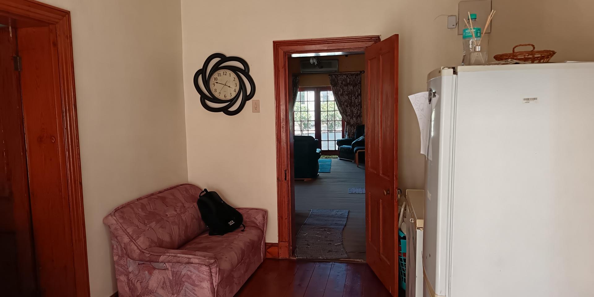 Image 5 of 6