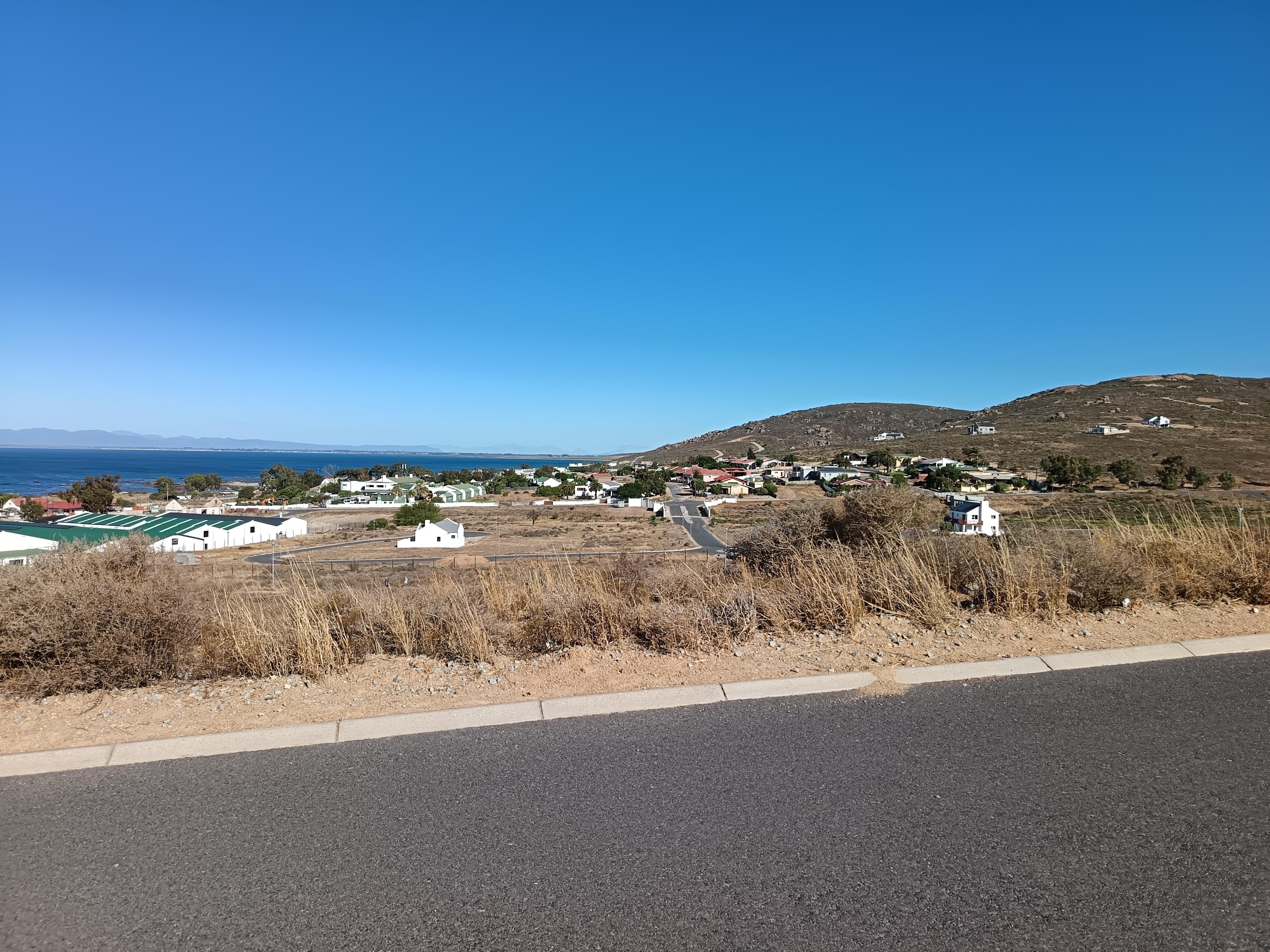 Image 2 of 6
