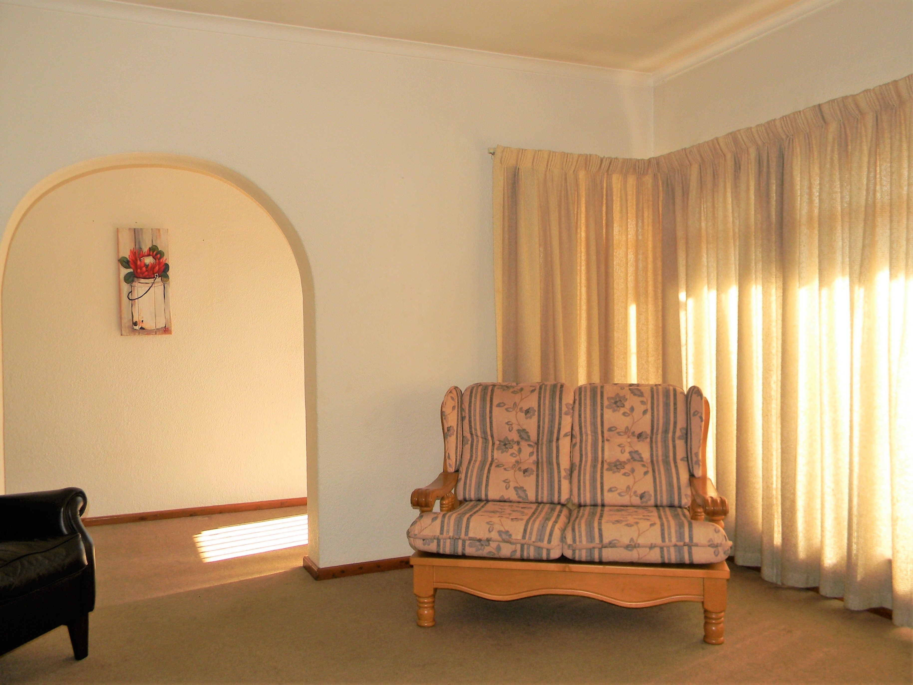 Image 4 of 6