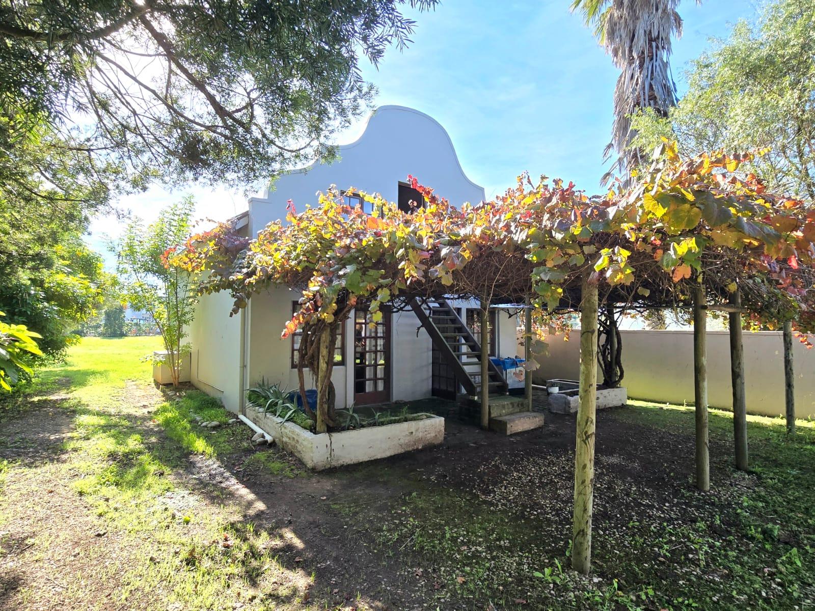 Image 2 of 6