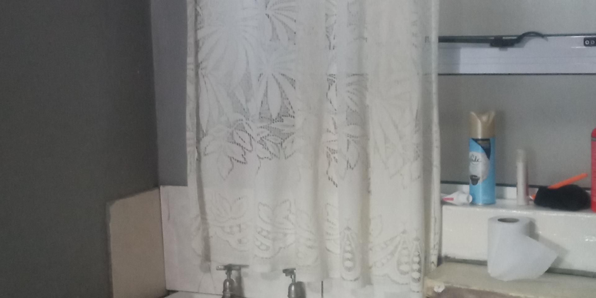 Image 3 of 6