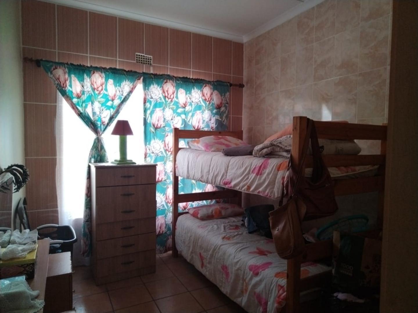 Image 5 of 6