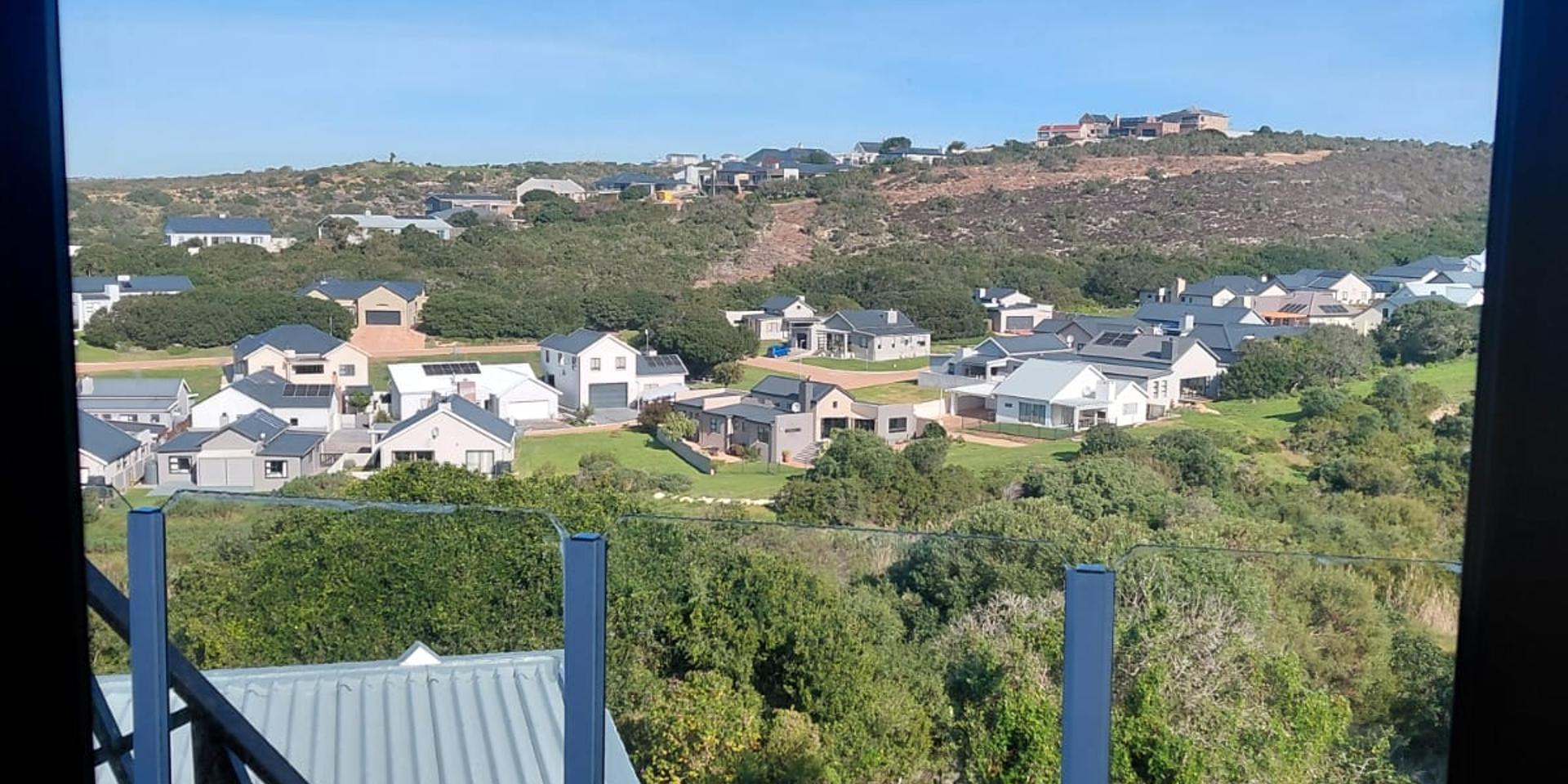 Image 4 of 6