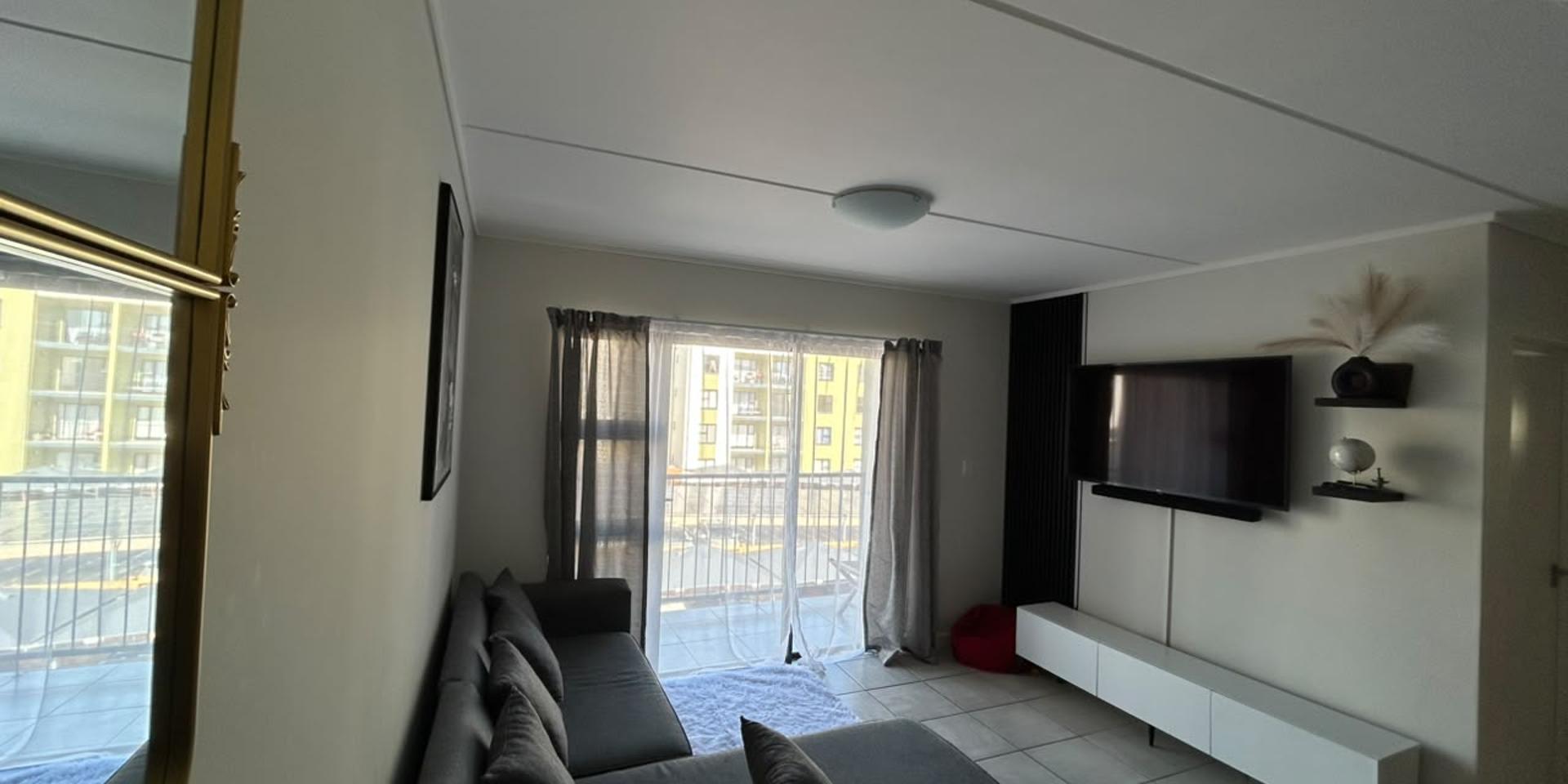Image 5 of 6