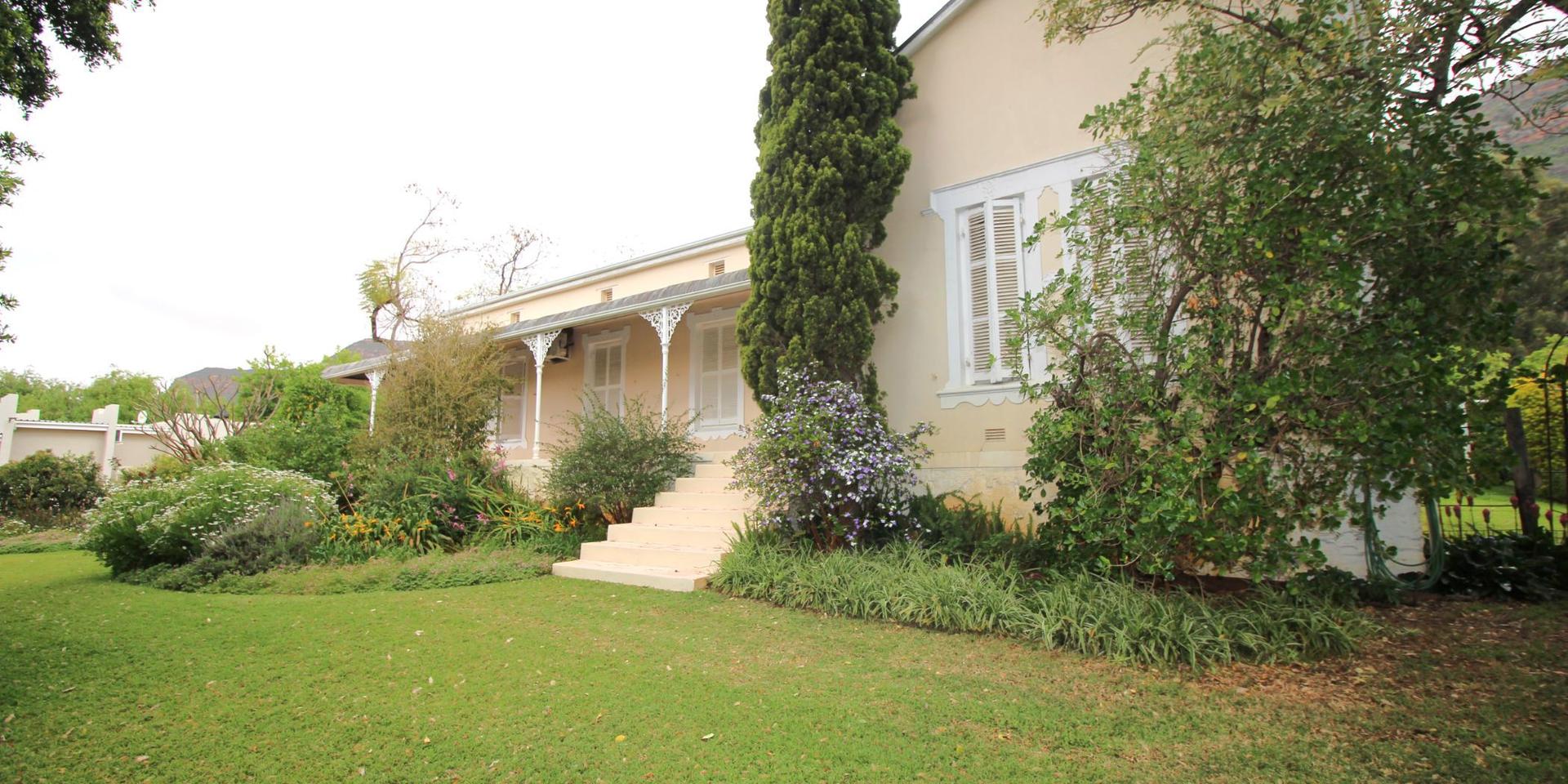 Image 3 of 6