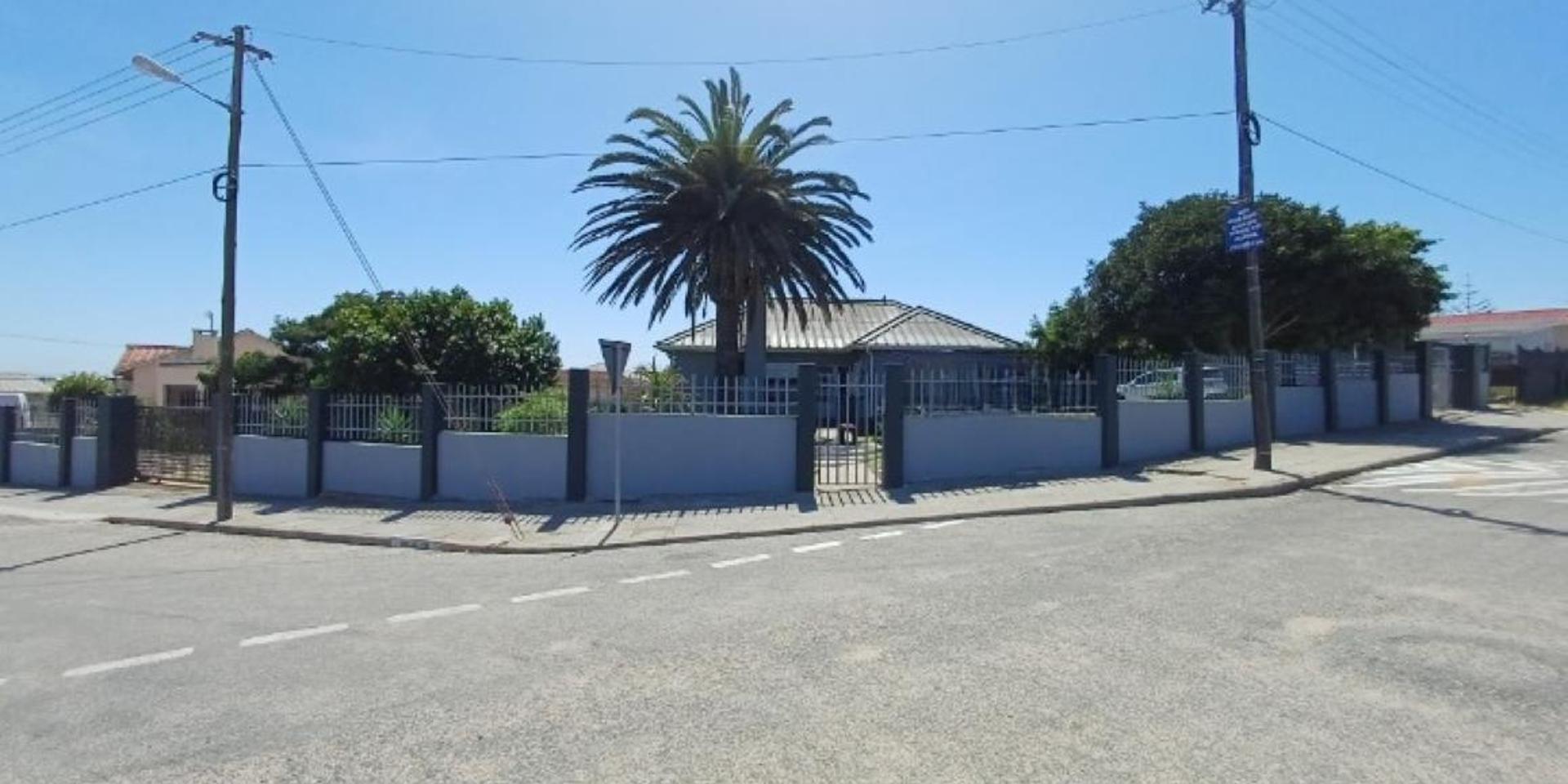 Image 1 of 6