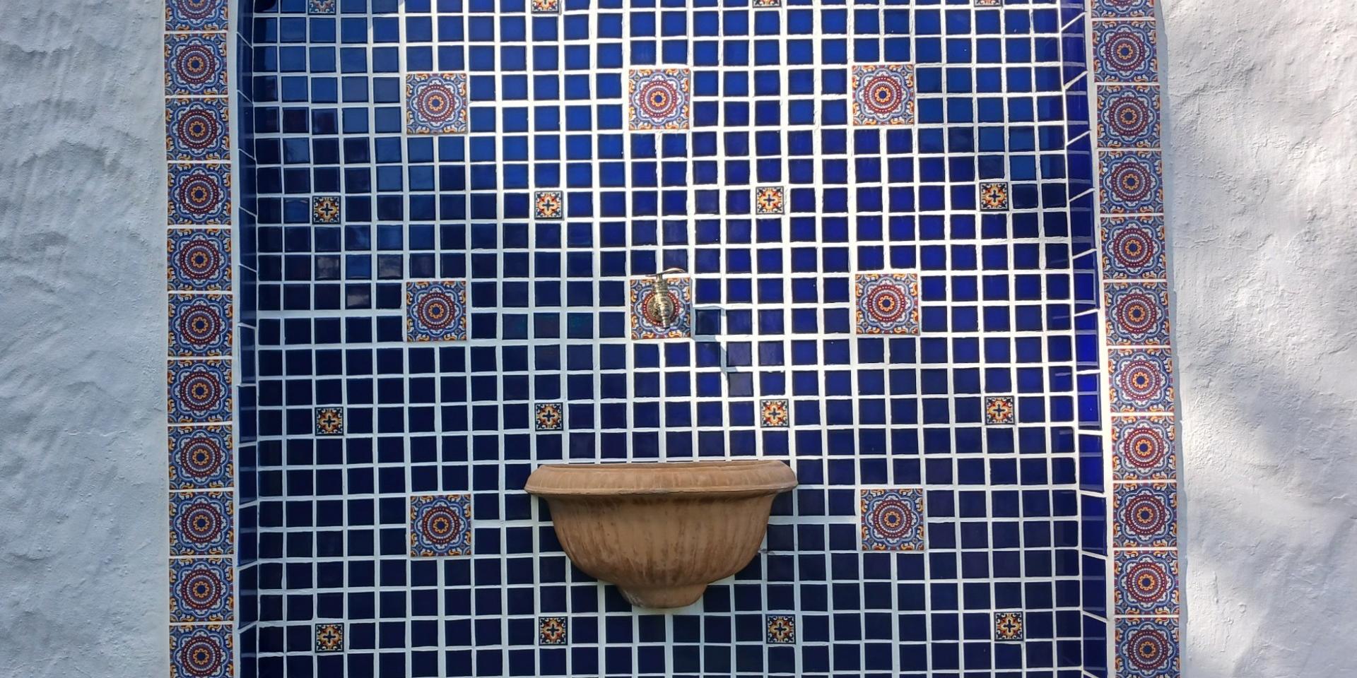 Image 4 of 6