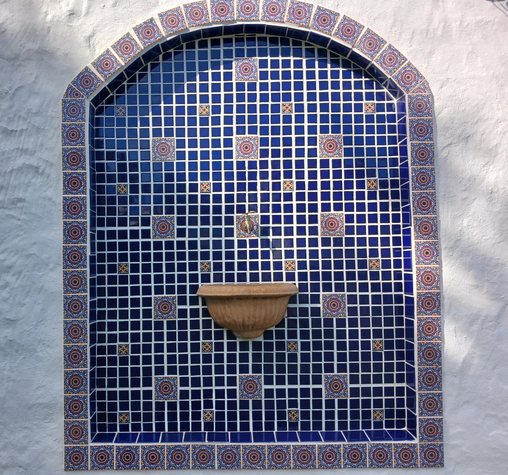 Image 4 of 6