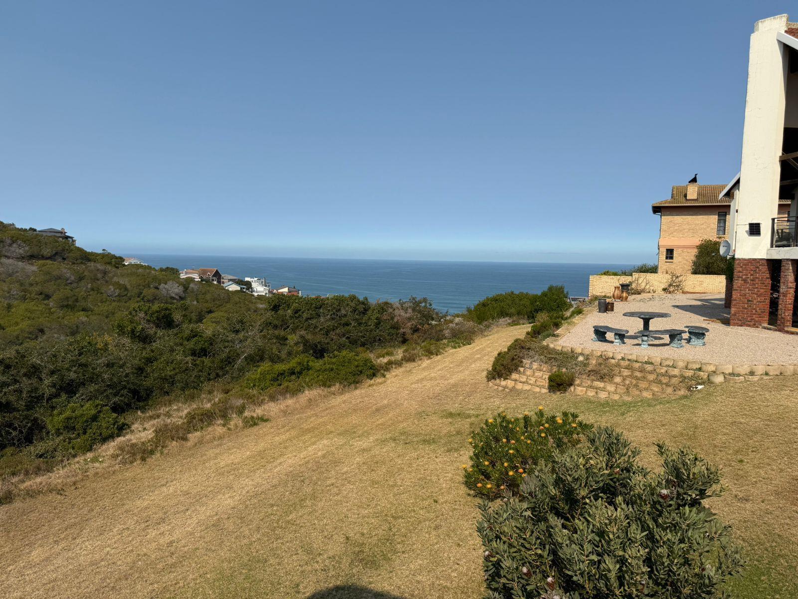 Image 4 of 6