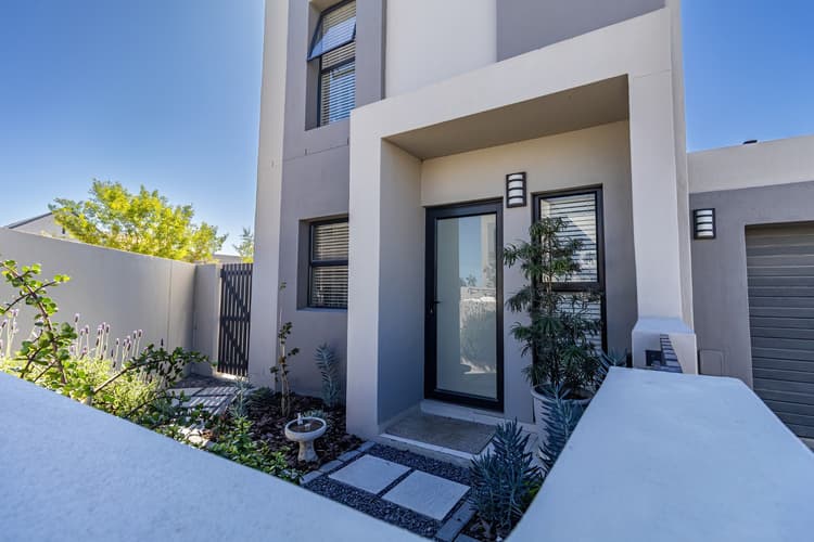Main property image