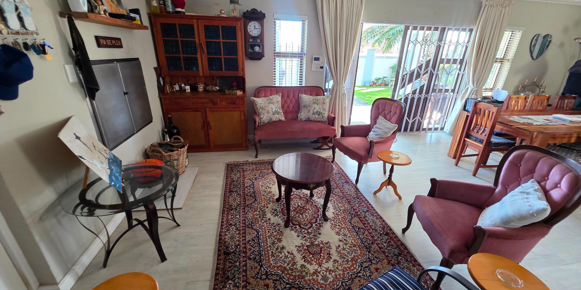Image 2 of 6