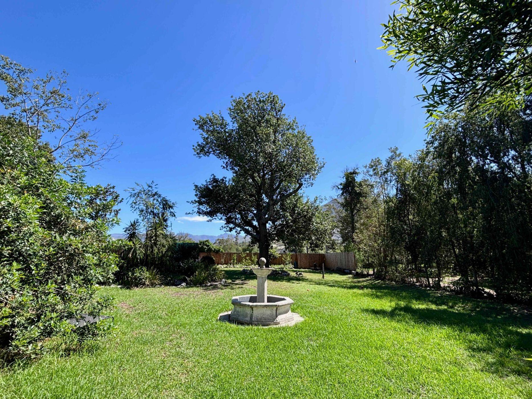 Image 4 of 6