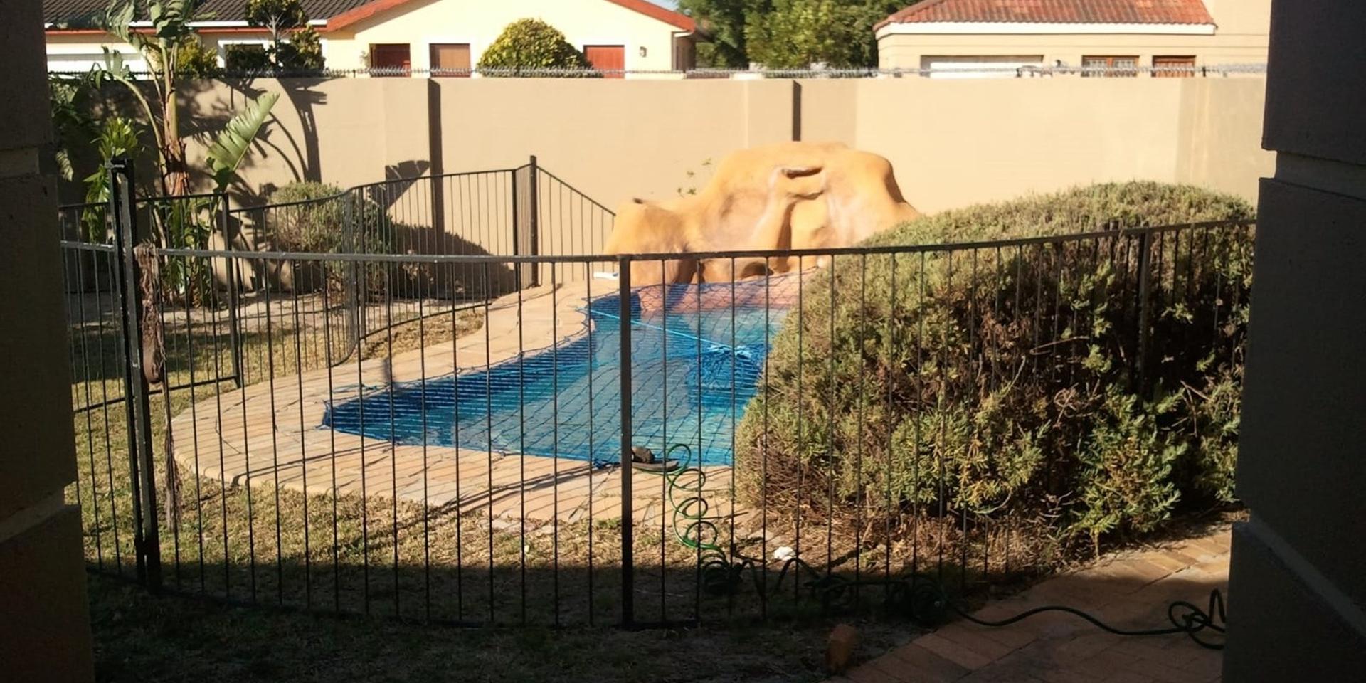 Image 2 of 6