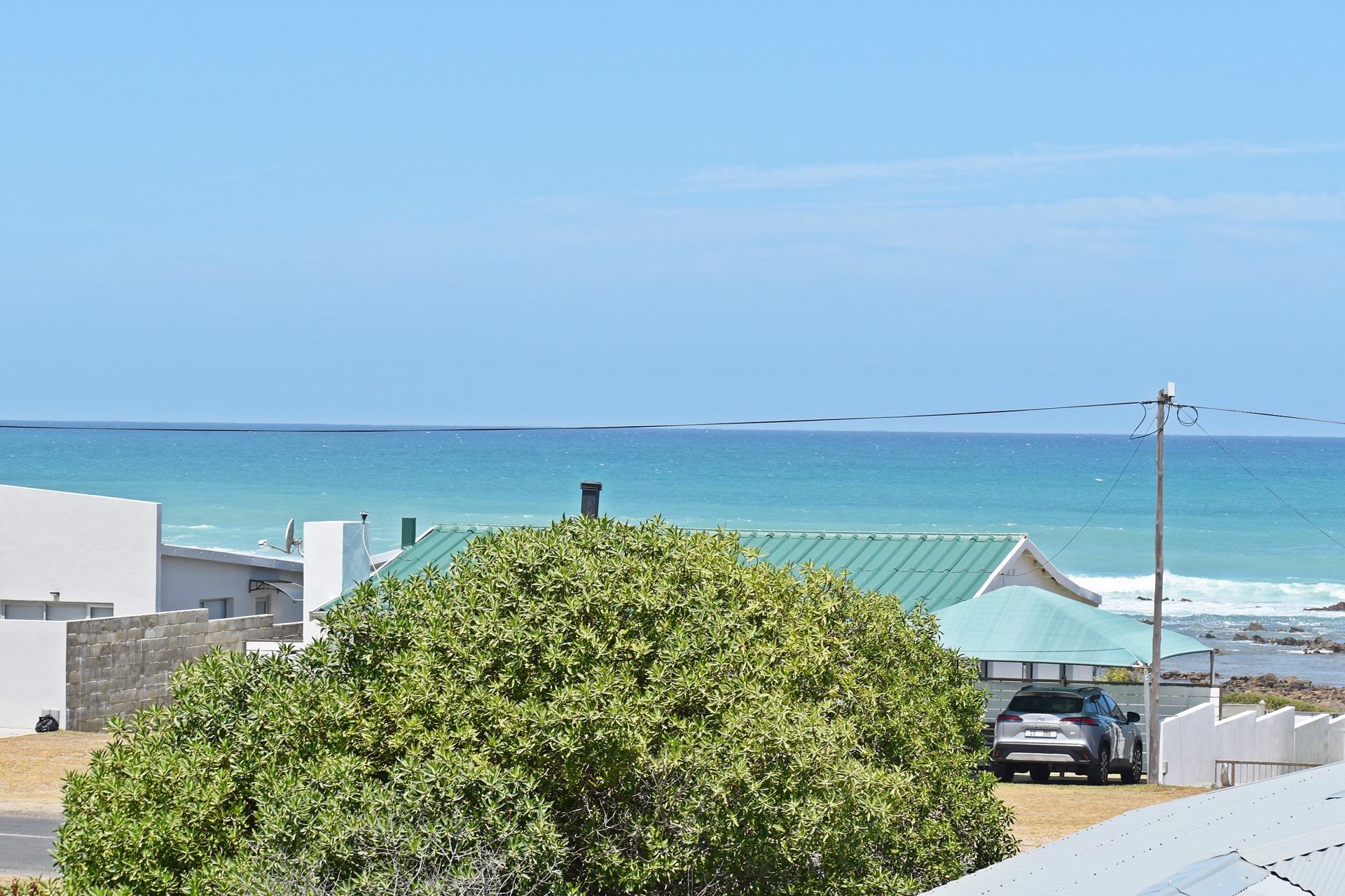 Image 2 of 6