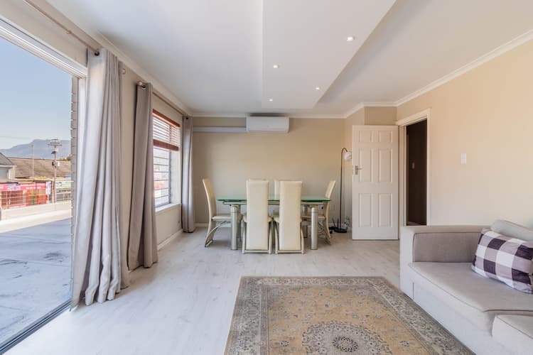Main property image