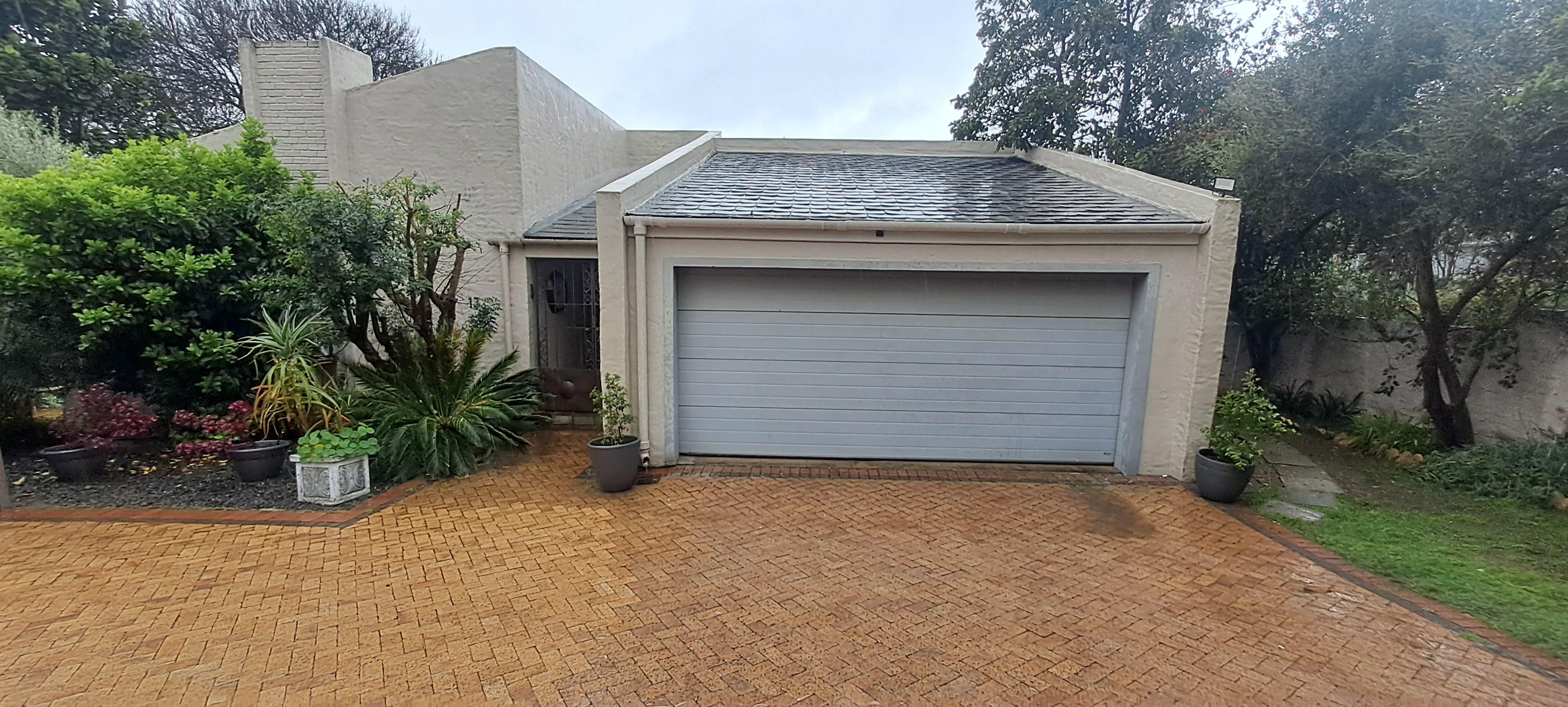 Image 2 of 6