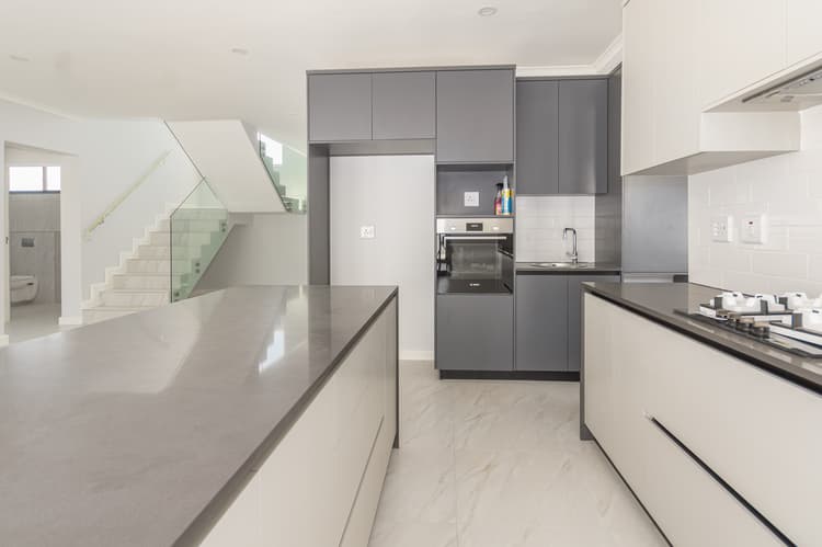 Main property image
