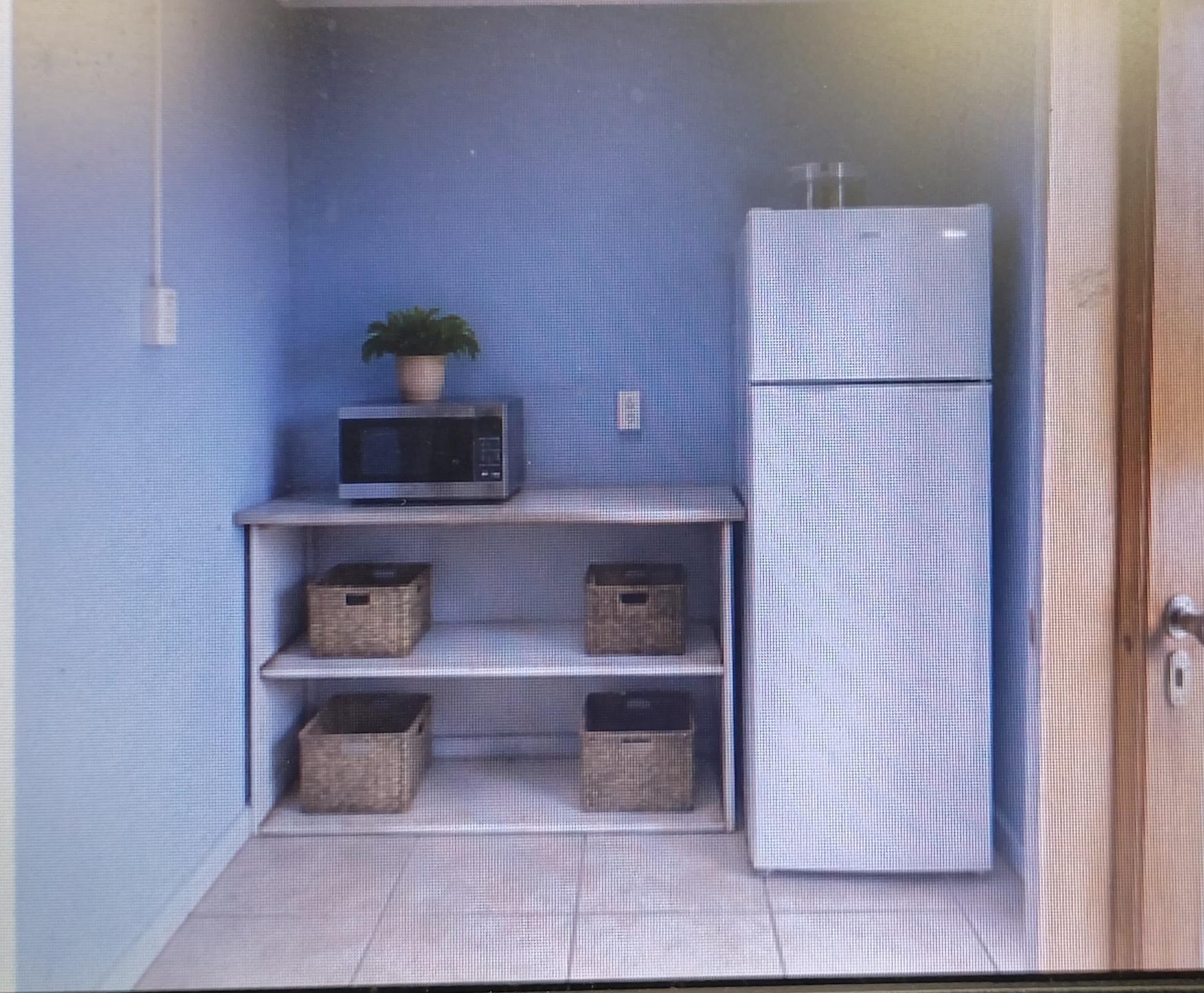 Image 3 of 6