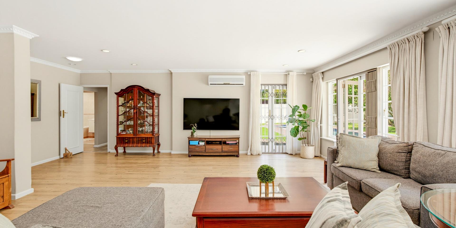 Image 5 of 6